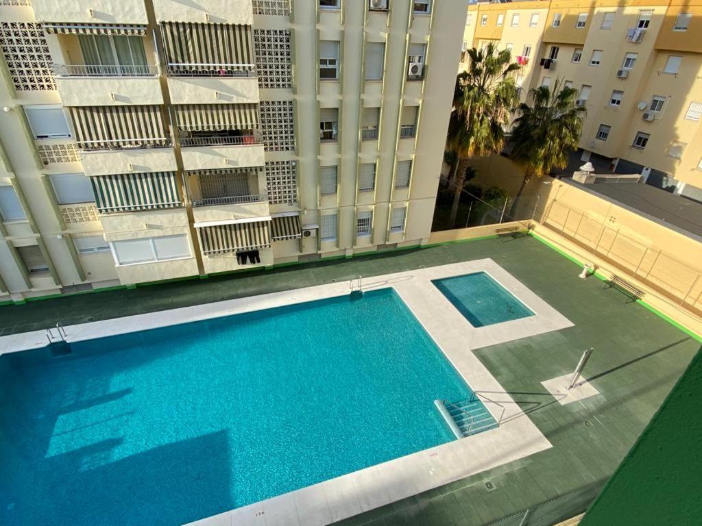 Appartamento Amplio Piso En Centro De Torre Del Mar Esterno foto
